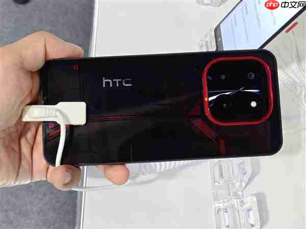 昔日安卓机王者！HTC手机要回归：电竞风格新机亮相