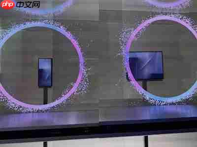 华为唯一对手：三星三折叠屏实机首次公开展出！采用内折方案