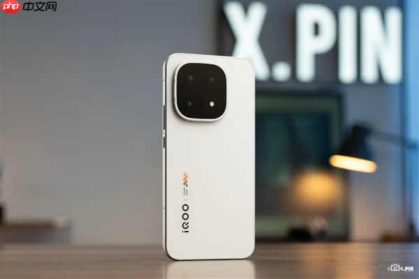 便宜大几百 配置却更顶！子品牌手机开始“骑脸”自家大哥了