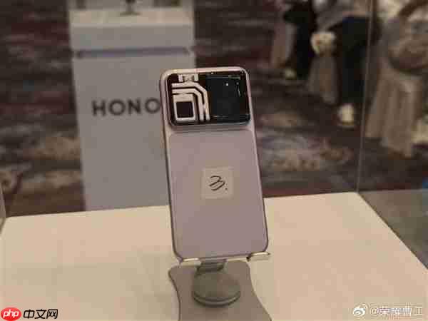 行业首款自带云台的机器人手机！荣耀ROBOT PHONE真机首次亮相