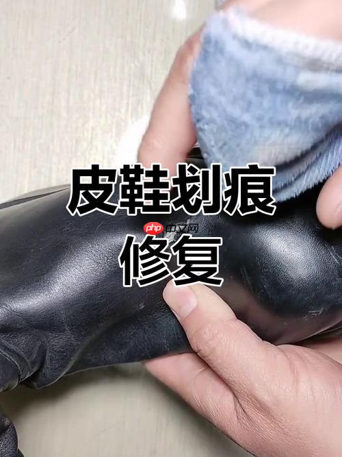 漆皮皮鞋划痕怎么处理 漆皮鞋面修复去印记方法【注意】